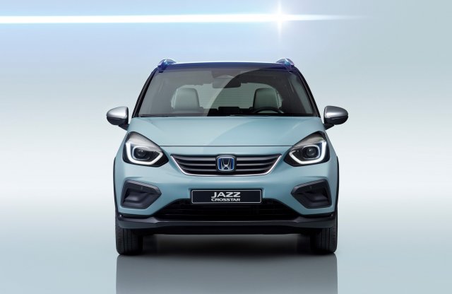Hibridként, letisztult formákkal érkezett az új Honda Jazz!