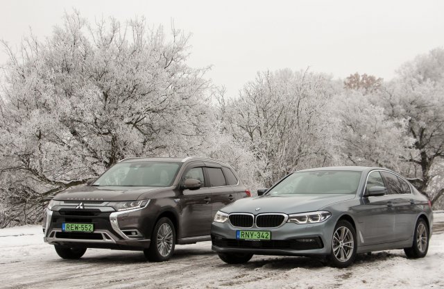 Mindkettőt bedughatod, tölteni – de vajon melyik a jobb?