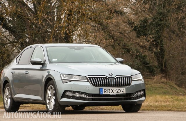 Ha kerülnéd a feltűnést, de jót szeretnél - Skoda Superb teszt