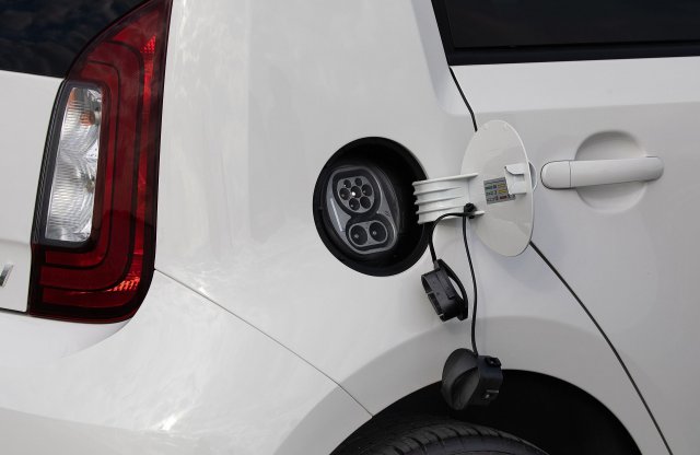 Évértékelő: az olcsó villanyautók terjedését kívánják támogatni