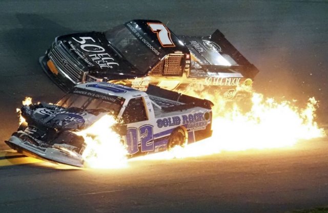 Őrült hétvégével indult a NASCAR szezon, és még nincs vége!