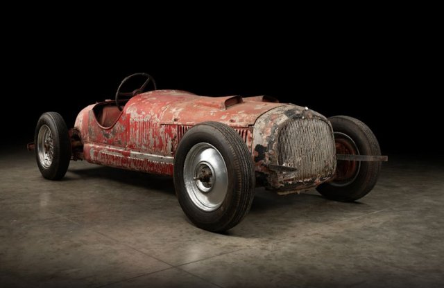 Teljesen felújítják Mussolini saját versenyautóját