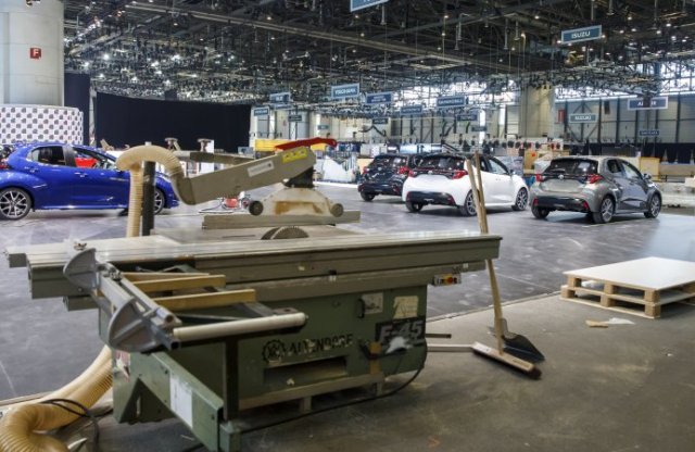 Interneten mutatják be a Genfi Autószalon új modelljeit