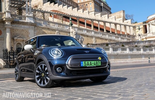 Jól áll neki a csend – Mini Cooper SE