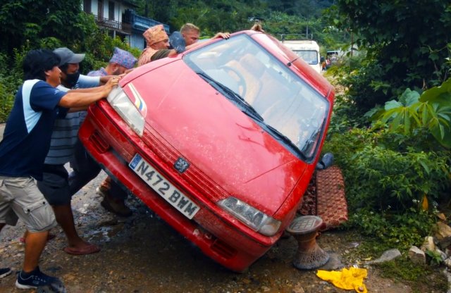 Kicsi kocsi nagy kalandja – egy Peugeot 106 a világ tetején
