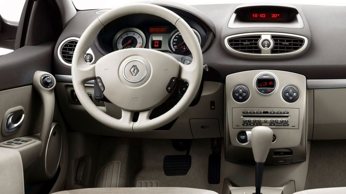 RENAULT CLIO