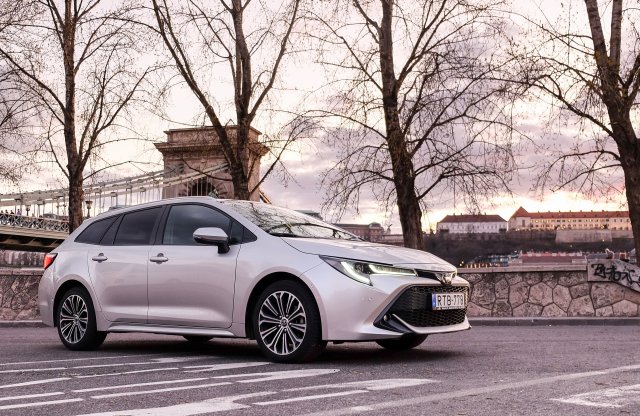 Meg lehet érteni – Toyota Corolla TS 1.2