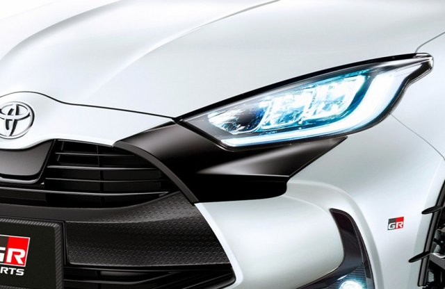 Alapból is dögös, de tuningcsomagot is kapott az új Toyota Yaris
