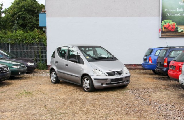 Drámai visszaesés a használt autók piacán