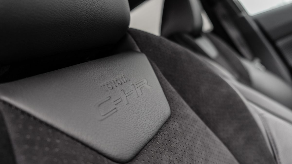 TOYOTA C-HR