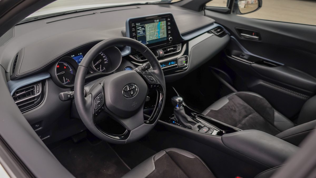TOYOTA C-HR