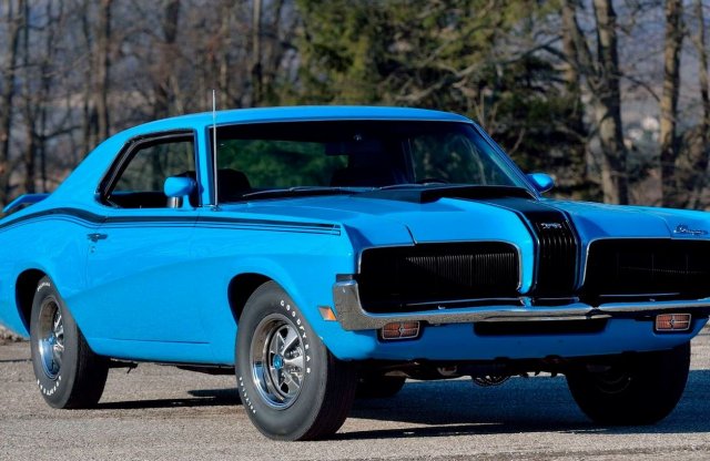 Három évig tartott helyrepofozni a Mustang ikertestvérét