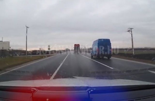 Itt van, megérkezett: a 10. Pofátlan(tan)ítás videó