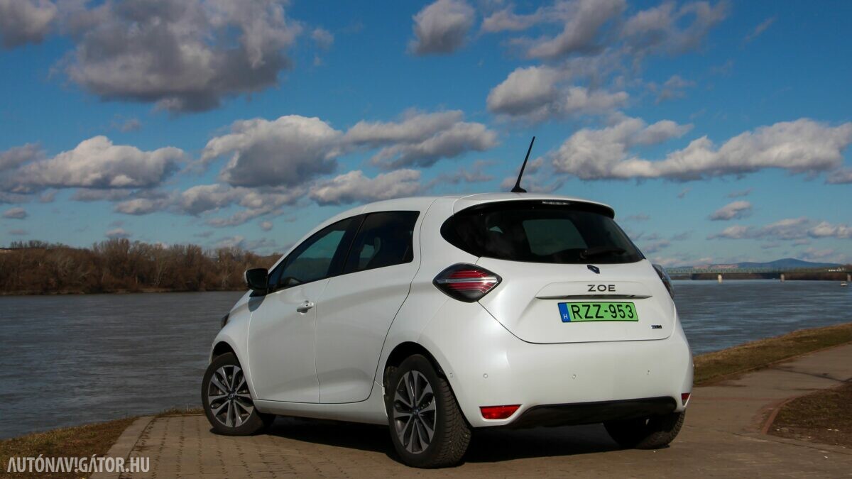 RENAULT ZOE