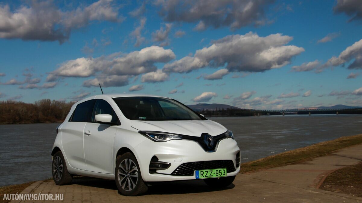 RENAULT ZOE
