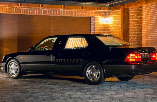 Egy elnöki lakosztály is megirigyelné ezt a Lexust