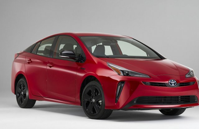 Dögös Prius modellel ünneplik a típus 20. szülinapját