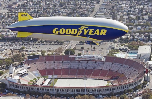 Újra léghajó lesz látható a sporteseményeken!