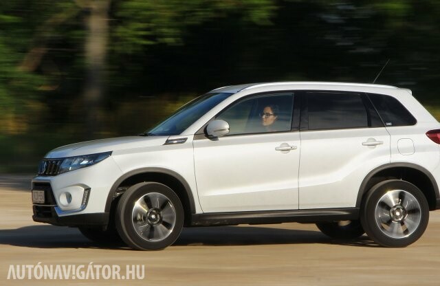 Sláger marad – Suzuki Vitara Hybrid 2WD GLX teszt