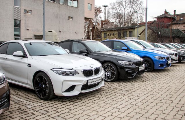 25 autót loptak el a Wallistól hátborzongató trükkel