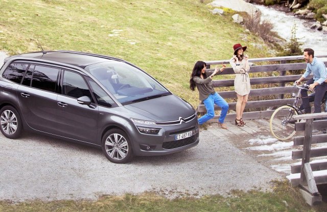 Milyen használt hétülésest kapunk, ha nem kell a Dacia?