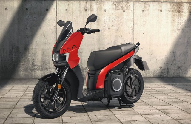 Modern járművekkel debütált a SEAT almárkája, a MÓ