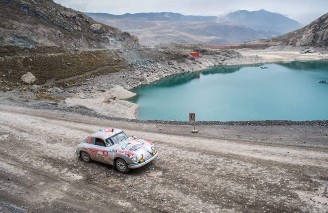 Veterán Porschéval készülnek világrekordra az Antarktiszon