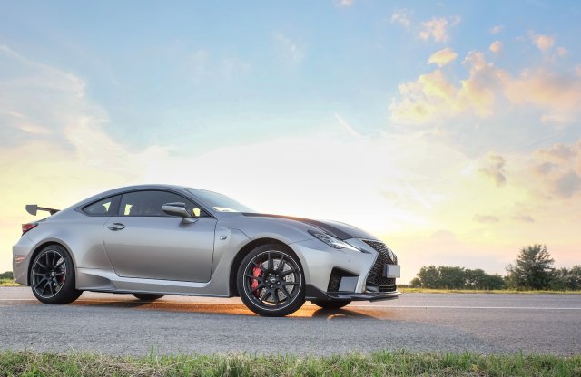 Majd, ha megértél rá – Lexus RC F Track Edition