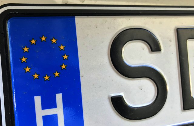 Már nem kell zöld legyen a zöldkártya