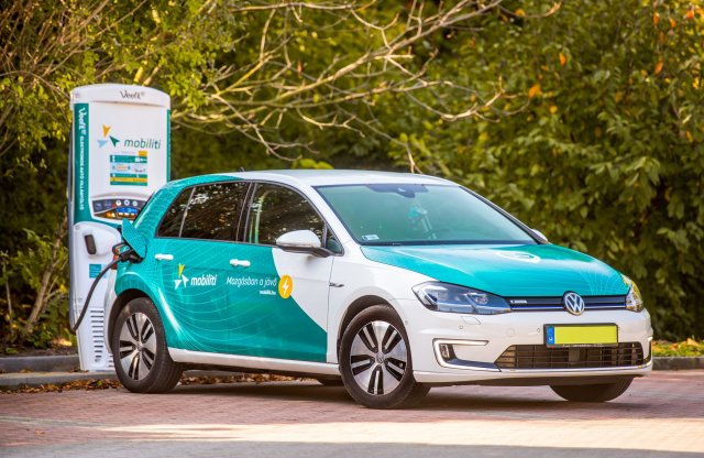 Előfizetéssel olcsóbb a villanyautók töltése