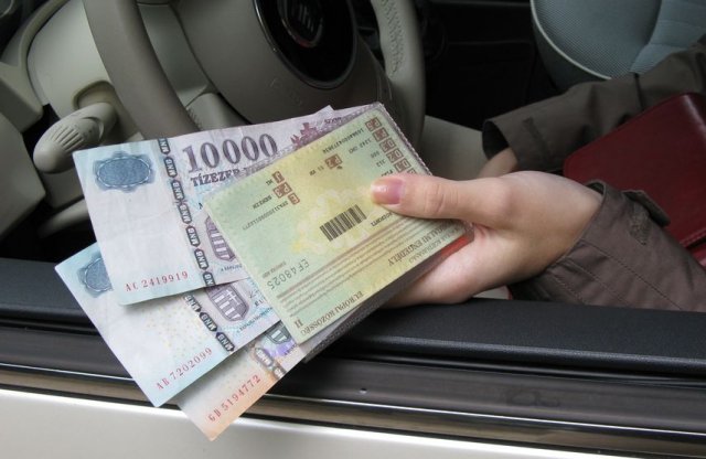 Eurotax: csaknem 5 százalékkal drágultak idén az új autók