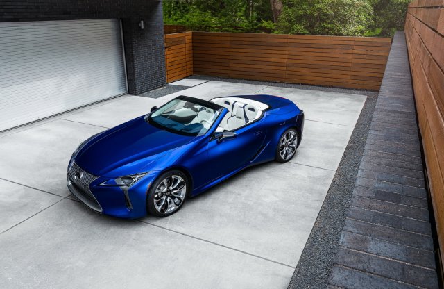 Vitorlás életmód inspirálta az első Lexus LC kabrió különkiadást