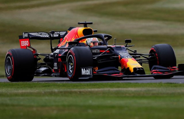 Red Bull győzelem a jubileumi F1-es versenyen