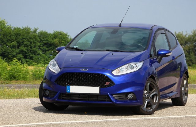 Hibátlan élményautó? – Ford Fiesta ST használtteszt