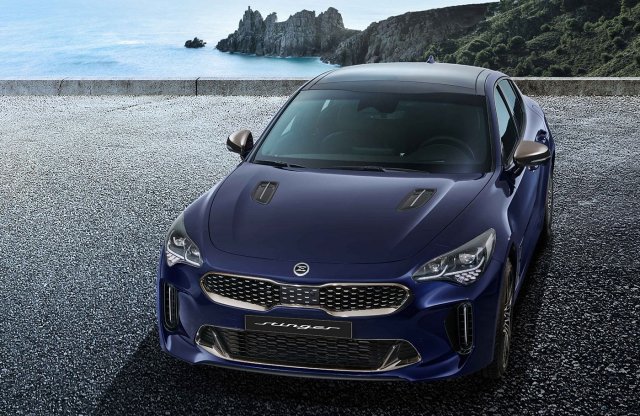 Frissül a Kia Stinger