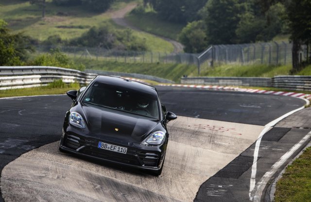 A Panamera Turbo a leggyorsabb luxusautó a Nordschleifén