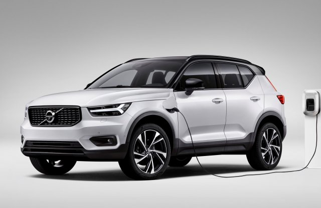 Olcsóbb konnektoros hibrid érkezik a Volvo SUV-ok kínálatába