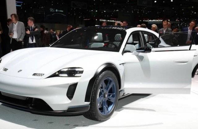 Késik a világ első elektromos terepkupé-kombija