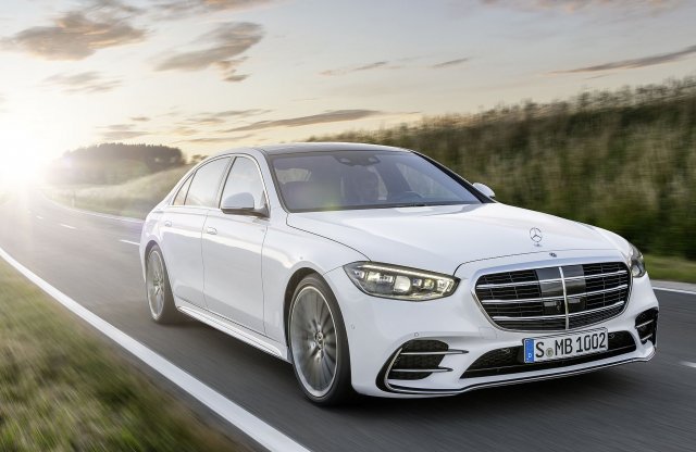 Megérkezett a luxusautók ikonja, az új Mercedes S-osztály