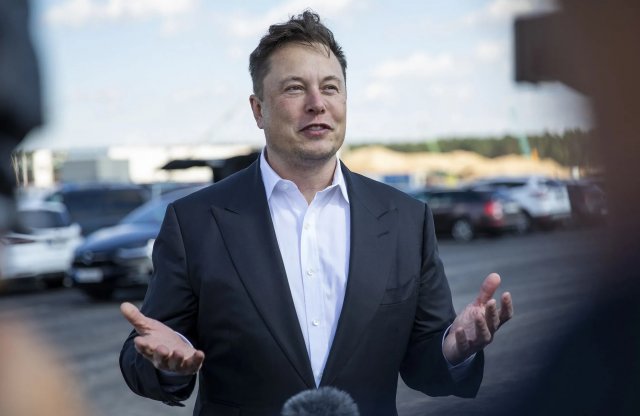 Herbert Diess kölcsönadta a VW ID.3-at Elon Musknak