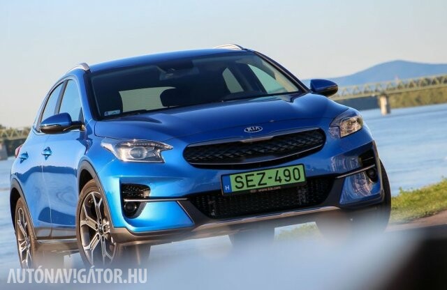 Hány kilométerre elég egy buszjegy ára? Kia XCeed Plug-in Hybrid
