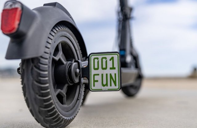 Megérkezett a Mercedes-Benz új elektromos modellje: egy roller