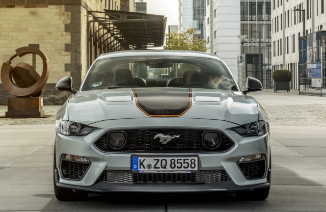 460 lóerővel érkezik Európába a legélesebb gyári Mustang