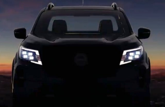 Megvillantották az új Nissan Navara orrát