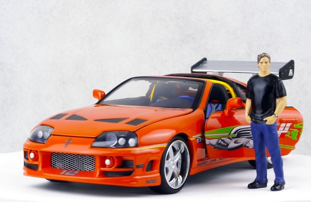 Kicsiben is menő Paul Walker Supráját felújítani!