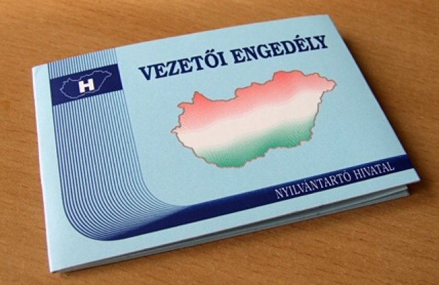 Szerinted is legyen bűncselekmény a jogosítvány nélküli vezetés?