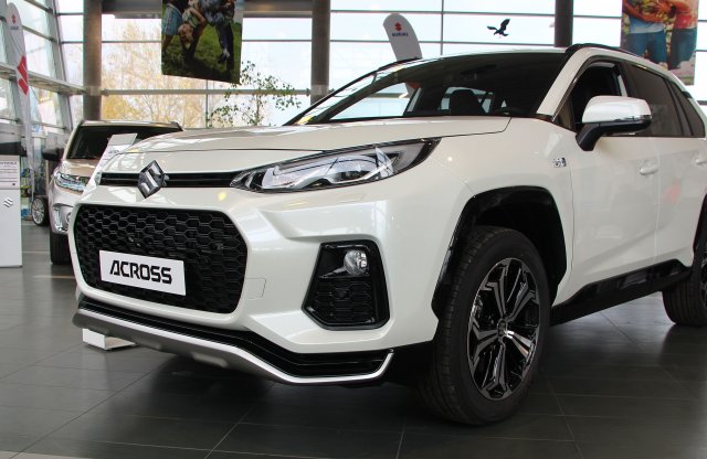 Nézd meg közelről a 18,5 millió forintos Suzukit!