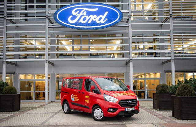 Daganatos gyerekeknek segít a Ford Magyarország