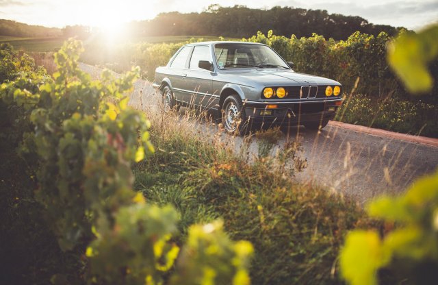 Zavarba ejtően tökéletes ez az öreg E30-as BMW
