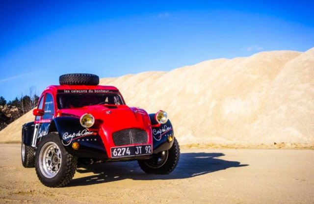 Két motorral hódította meg az Atlasz csúcsait a Citroën Kacsa